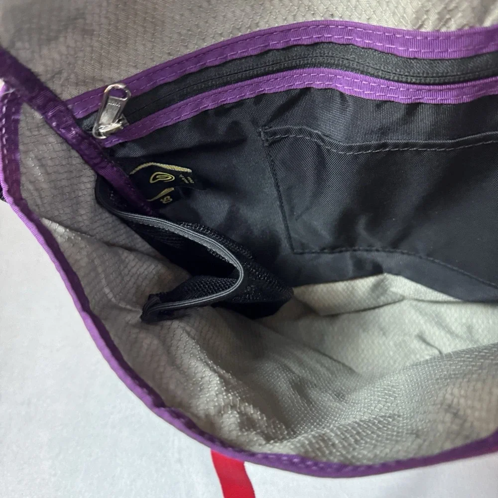 Timbuk2 Classic Crossbody Messenger Bag Nlack Purple Trim Adjustable Strap Bike